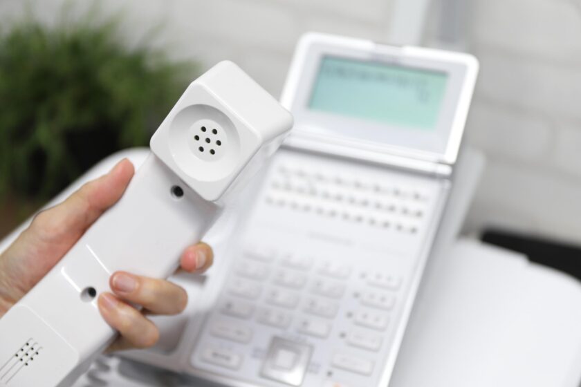 受付・電話対応の業務を効率化する方法